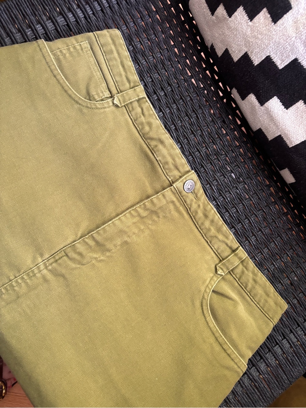 Patagonia Olive Green Pencil Skirt - 2000s / 14